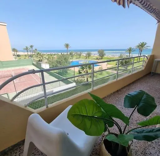 La Urbanizacion Con Mejores Vistas شقة *